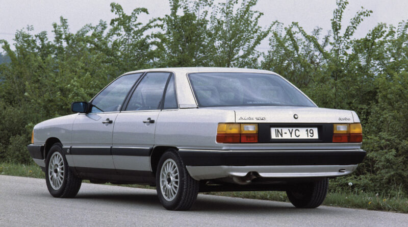Audi 100 C3 (1989-1991) – pojistková skříňka
