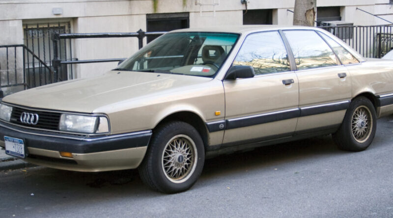 Audi 200 C3 (1989-1991) – pojistková skříň