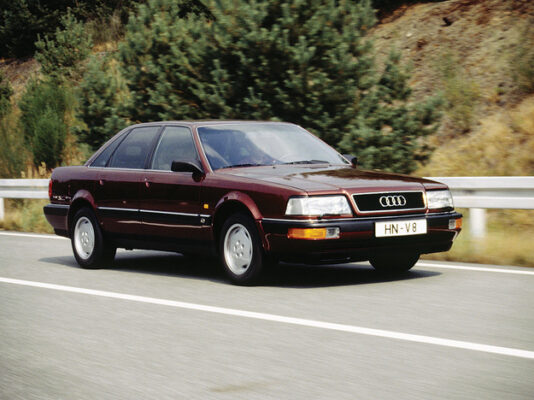 Audi V8 D11 (1988-1994) – pojistková skříňka