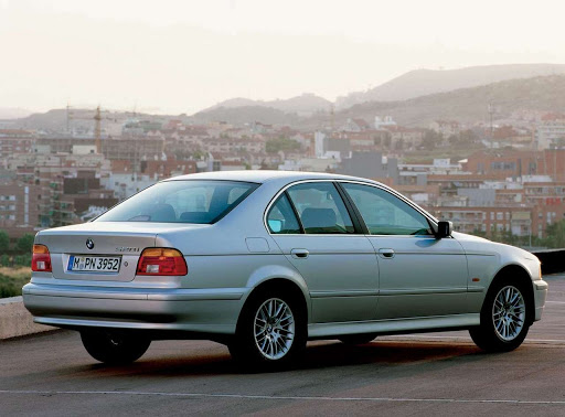 BMW 5 E39 (1996-2003) – baterie