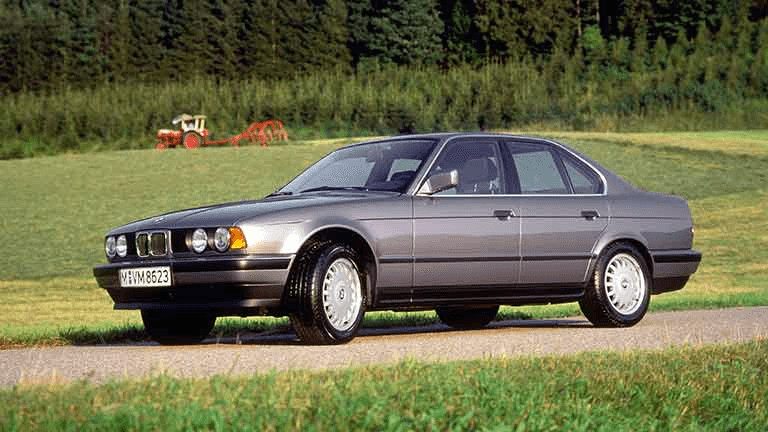 BMW 525i – E34 (1991-1994) – pojistková skříňka