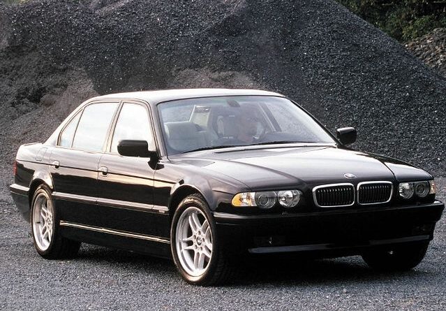 BMW 7 E38 (1994-2001) – baterie