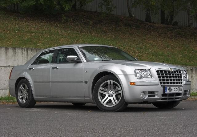 Chrysler 300C mk1 (2004-2010) – specifikace žárovek