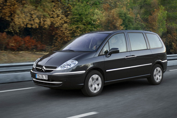 Citroen C8 (2002-2014) – baterie