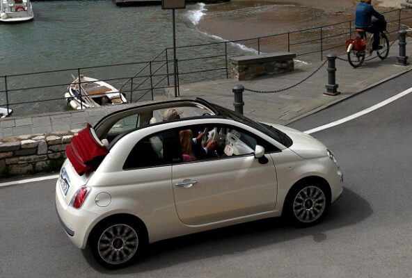 Fiat 500 (2007-2022) – pojistková skříňka
