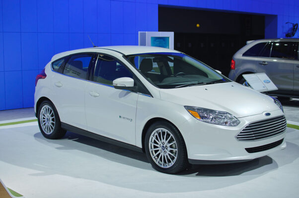 Ford Focus Electric (2011-2018) – pojistková skříňka