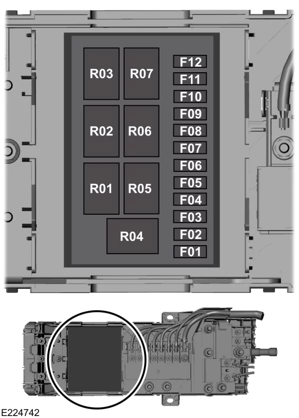 Rozšířené schéma pojistek F6, F7, F13, F14, F30, F71 pro 230V zásuvky.