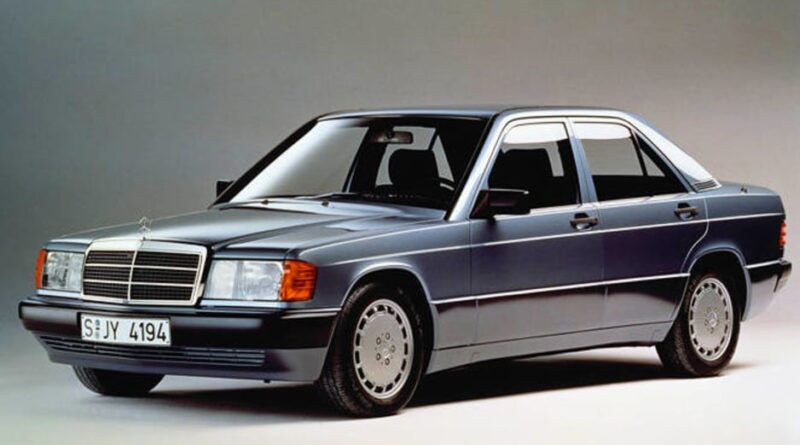 Mercedes-Benz 190E (1990) – pojistková skříňka