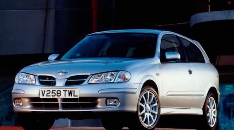 Nissan Almera (2000-2006) – pojistková skříňka