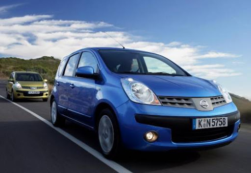 Nissan Note (2004-2018) – pojistková skříňka