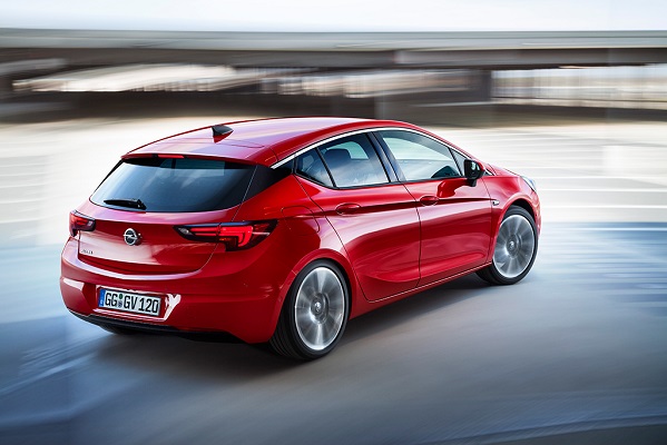 Opel Astra K (2016-2021) – pojistková skříňka