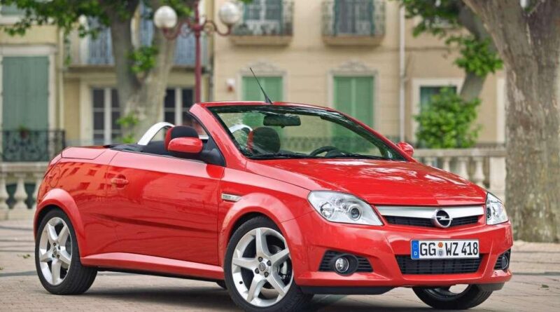Opel Tigra Twin Top (2009) – pojistková skříňka