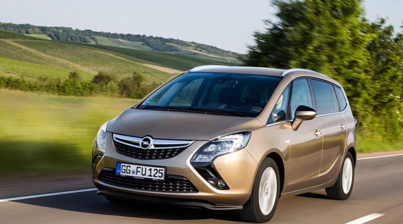 Opel Zafira C Tourer (2012-2019) – pojistková skříňka