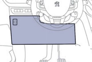 Detailní pohled na rozvaděč pojistek 1 po odstranění krytu.