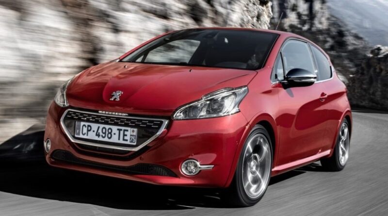 Peugeot 208 (2011-2021) – pojistková skříňka