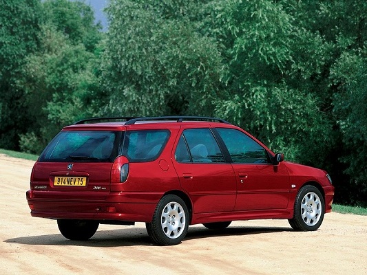 Peugeot 306 Break (1997-2002) – pojistková skříňka
