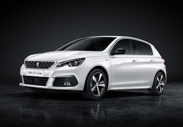 Peugeot 308 II (T9) (2020-2021) – pojistková skříňka