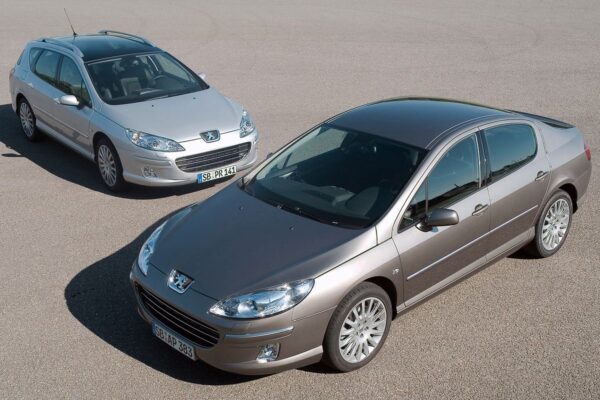 Peugeot 407 (2004-2011) – pojistková skříňka