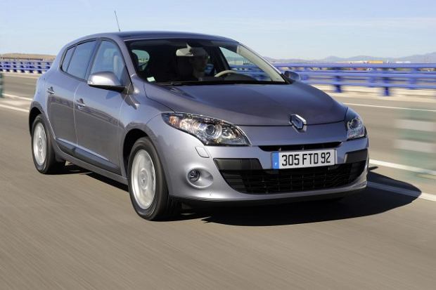 Renault Megane III (2008-2015) – pojistková skříňka