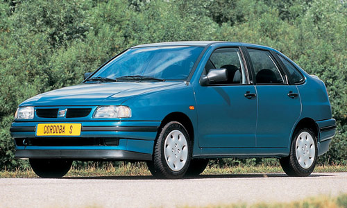 Seat Cordoba (1993-2007) – pojistková skříňka