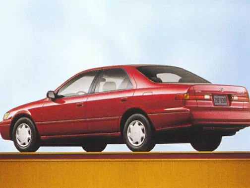 Toyota Camry XV20 (1996-2001) – pojistková skříňka