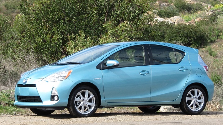 Toyota Prius C (2011-2016) – pojistková skříňka