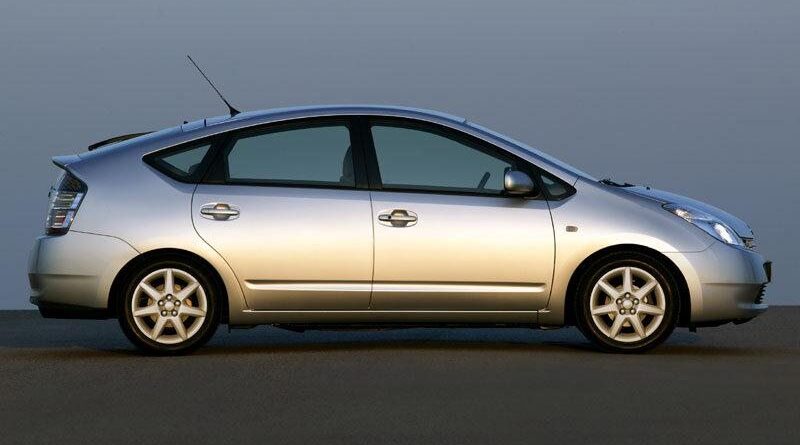 Toyota Prius XW20 (2004-2009) – pojistková skříňka