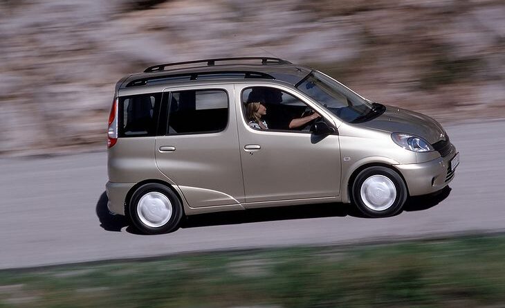 Toyota Yaris Verso (1999-2005) – pojistková skříňka